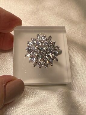 PAJ Silver Crystal Floral Cluster Ring Size 6.5 NWT Statement Cocktail